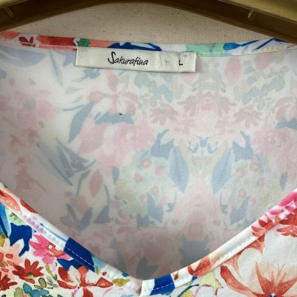 Sakurafina woman’s pull over top large - Picture 9 of 10